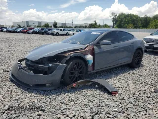 2018 Tesla Model S 75D с VIN 5YJSA1E48JF239712, выставлен на аукционе Copart как лот 64497065 с пробегом 113 058 миль миль и На запчасти • Non repairable. История ставок и продаж доступна на DreamBid. Изображение 1.