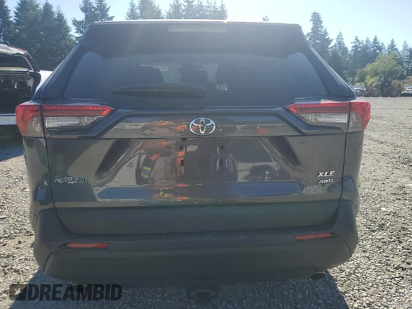 2021 Toyota RAV4 XLE Premium z VIN 2T3A1RFV5MW145979, wystawiony jako Copart lot #62752895 z przebiegiem 35 096 mil mil oraz Szkoda całkowita • Salvage title. Historia ofert i sprzedaży dostępna na DreamBid. Obrazek 6.