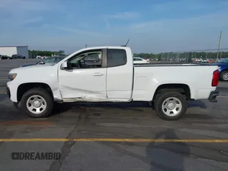2021 Chevrolet Colorado 2WD Work Truck z VIN 1GCHSBEA0M1198797, wystawiony jako IAAI lot #42092525 z przebiegiem 67 580 mil mil oraz . Historia ofert i sprzedaży dostępna na DreamBid. Obrazek 14.