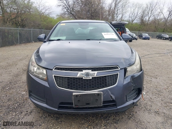 2014 Chevrolet Cruze 1LT with VIN 1G1PC5SB0E7213216, listed as a IAAI auction lot 41955710 with 147,003 mi miles. Bid and sale history available at carsss.com. Image 12.