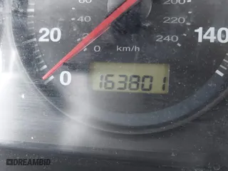 2001 Honda Civic LX with VIN 2HGES16511H554168, listed as a IAAI auction lot 42009621 with 163,801 mi miles. Bid and sale history available at carsss.com. Image 16.