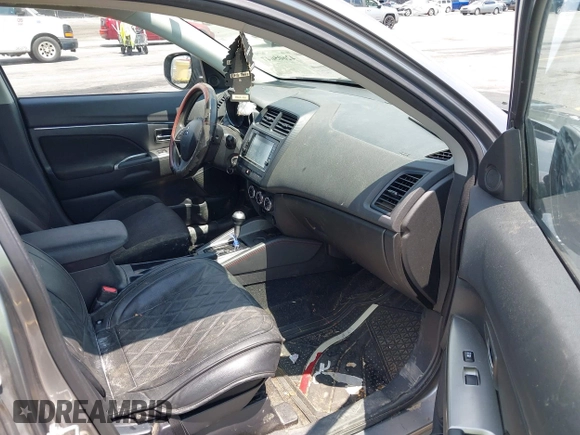 2019 Mitsubishi Outlander ES with VIN JA4AP3AU3KU020462, listed as a IAAI auction lot 42605647 with 116,423 mi miles and . Bid and sale history available at DreamBid. Image 5.