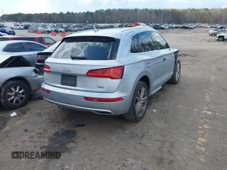 2018 Audi Q5 Premium Plus z VIN WA1BNAFY5J2153910, wystawiony jako IAAI lot #41790666 z przebiegiem 87 376 mil mil oraz . Historia ofert i sprzedaży dostępna na DreamBid. Obrazek 4.