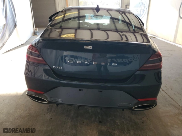 2025 Genesis G70 2.5T with VIN KMTG34SC0SU149185, listed as a Copart auction lot 77649894 with 4,061 mi miles and Non Repairable. Bid and sale history available at carsss.com. Image 6.