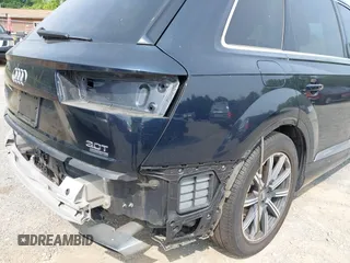 2017 Audi Q7 Premium Plus z VIN WA1LAAF78HD024548, wystawiony jako IAAI lot #42403316 z przebiegiem 105 592 mil mil oraz . Historia ofert i sprzedaży dostępna na DreamBid. Obrazek 20.