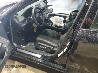 2024 Acura Integra Technology z VIN 19UDE4H67RA018751, wystawiony jako Copart lot #56177405 z przebiegiem 7 253 mil mil oraz Szkoda całkowita • Salvage title. Historia ofert i sprzedaży dostępna na DreamBid. Obrazek 7.