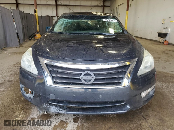2015 Nissan Altima SV z VIN 1N4AL3AP6FC479031, wystawiony jako Copart lot #56424455 z przebiegiem Nie podano mil oraz Szkoda całkowita • Salvage title. Historia ofert i sprzedaży dostępna na DreamBid. Obrazek 5.