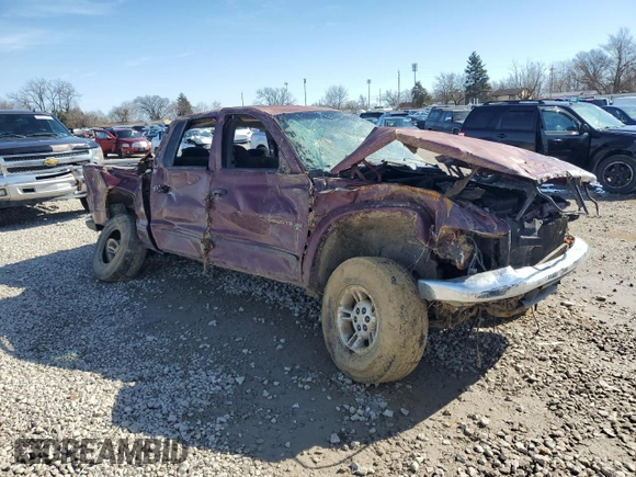 2000 Dodge Dakota Sport z VIN 1B7GG2AN6YS760921, wystawiony jako Copart lot #46891135 z przebiegiem Nie podano mil oraz Szkoda całkowita • Salvage title. Historia ofert i sprzedaży dostępna na DreamBid. Obrazek 4.