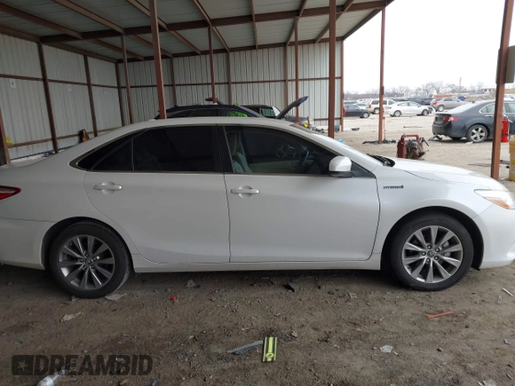 2017 Toyota Camry Hybrid LE with VIN 4T1BD1FKXHU218247, listed as a IAAI auction lot 41625337 with 72,040 mi miles. Bid and sale history available at carsss.com. Image 13.