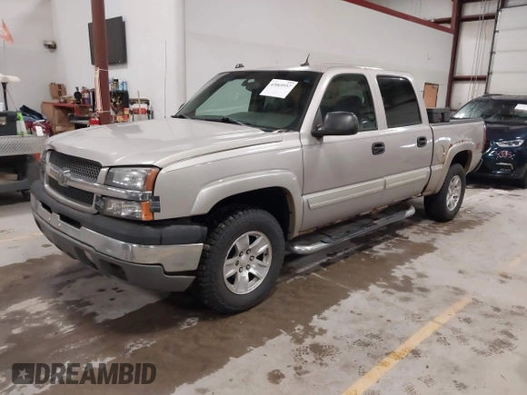 2005 Chevrolet Silverado 1500 LT with VIN 2GCEK13T951132388, listed as a IAAI auction lot 42069557 with 266,284 mi miles and . Bid and sale history available at DreamBid. Image 17.