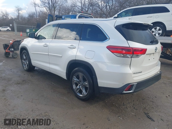 2017 Toyota Highlander Limited with VIN 5TDDZRFH7HS446499, listed as a IAAI auction lot 41681302 with 89,055 mi miles and . Bid and sale history available at DreamBid. Image 3.