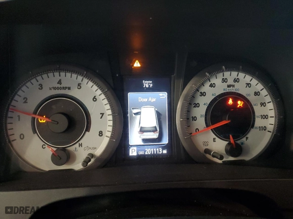 2015 Toyota Sienna SE with VIN 5TDXK3DC6FS545186, listed as a Copart auction lot 55394934 with 201,113 mi miles and Salvage Title. Bid and sale history available at carsss.com. Image 9.