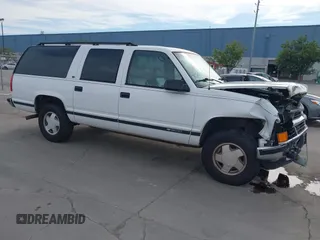 1997 Chevrolet Suburban with VIN 3GNFK16R9VG187426, listed as a IAAI auction lot 41678063 with 131,387 mi miles. Bid and sale history available at carsss.com. Image 1.