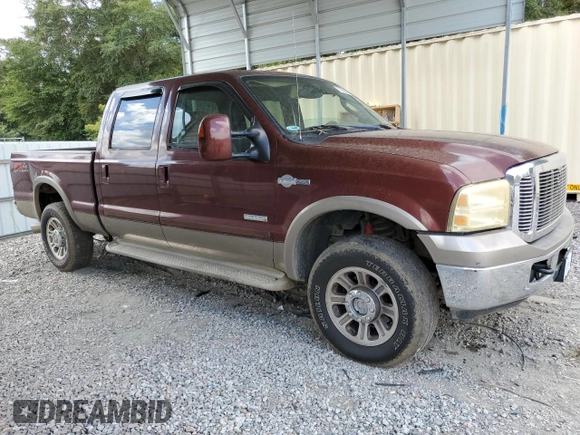 2005 Ford Super Duty F-250 XL with VIN 1FTSW21P65EC58581, listed as a Copart auction lot 71998364 with 328,440 mi miles and Salvage Title. Bid and sale history available at carsss.com. Image 4.