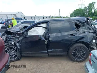 2019 Acura RDX w/A-Spec Pkg z VIN 5J8TC2H67KL002436, wystawiony jako IAAI lot #42582554 z przebiegiem Nie podano mil oraz . Historia ofert i sprzedaży dostępna na DreamBid. Obrazek 13.