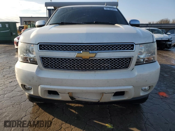 2012 Chevrolet Tahoe LTZ с VIN 1GNSCCE08CR210296, выставлен на аукционе Copart как лот 42102565 с пробегом 193 473 миль миль и Списание • Salvage title. История ставок и продаж доступна на DreamBid. Изображение 5.