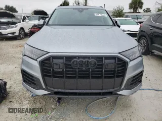2024 Audi Q7 Premium Plus with VIN WA1LCBF74RD009644, listed as a Copart auction lot 74675544 with 916 mi miles and Non Repairable. Bid and sale history available at carsss.com. Image 5.