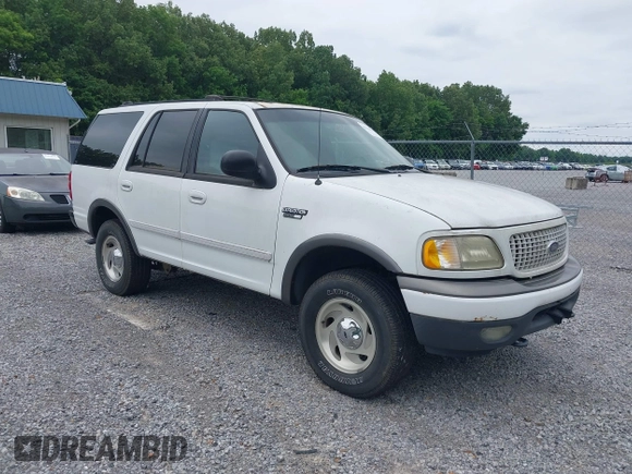 1999 Ford Expedition XLT z VIN 1FMPU18L6XLC34252, wystawiony jako IAAI lot #42314912 z przebiegiem 195 324 mil mil oraz . Historia ofert i sprzedaży dostępna na DreamBid. Obrazek 1.