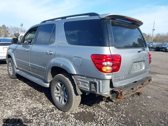 2003 Toyota Sequoia Limited with VIN 5TDBT48A03S151815, listed as a IAAI auction lot 41997536 with 232,916 mi miles. Bid and sale history available at carsss.com. Image 6.