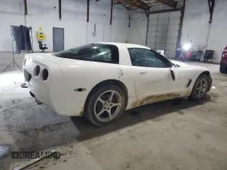 2002 Chevrolet Corvette with VIN 1G1YY22G325125574, listed as a Copart auction lot 87064914 with 0 mi miles and Salvage Title. Bid and sale history available at carsss.com. Image 3.