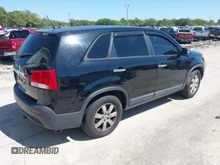 2013 Kia Sorento LX with VIN 5XYKT4A25DG383277, listed as a IAAI auction lot 42038106 with 108,166 mi miles. Bid and sale history available at carsss.com. Image 4.
