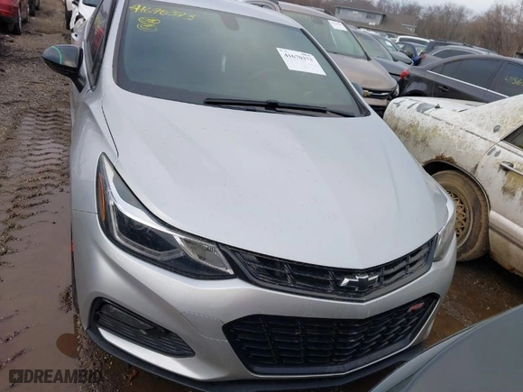 2018 Chevrolet Cruze LT with VIN 1G1BE5SM9J7199736, listed as a IAAI auction lot 41670373 with NaN miles. Bid and sale history available at carsss.com. Image 12.