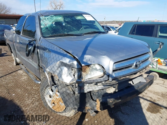 2006 Toyota Tundra SR5 with VIN 5TBRU34136S473213, listed as a IAAI auction lot 41323012 with 96,023 mi miles. Bid and sale history available at carsss.com. Image 1.