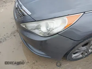 2011 Hyundai Sonata SE with VIN 5NPEC4AC4BH268438, listed as a IAAI auction lot 41588949 with 164,339 mi miles. Bid and sale history available at carsss.com. Image 6.