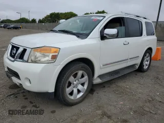 2014 Nissan Armada SV z VIN 5N1AA0ND9EN600857, wystawiony jako Copart lot #59965295 z przebiegiem 110 928 mil mil oraz Czysty tytuł • Clean title. Historia ofert i sprzedaży dostępna na DreamBid. Obrazek 1.
