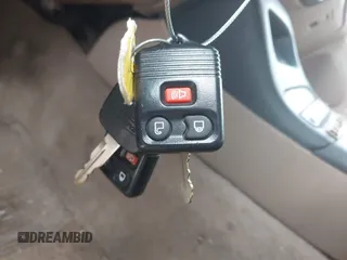 1999 Ford Explorer XLT z VIN 1FMZU35P9XZB75917, wystawiony jako IAAI lot #42132762 z przebiegiem 189 946 mil mil oraz . Historia ofert i sprzedaży dostępna na DreamBid. Obrazek 11.