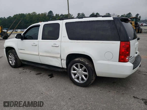 2008 GMC Yukon XL SLT w/4SB with VIN 1GKFC16028J194992, listed as a Copart auction lot 73526724 with 236,387 mi miles and Salvage Title. Bid and sale history available at carsss.com. Image 2.