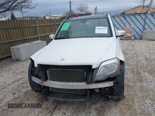 2014 Mercedes-Benz GLK 350 with VIN WDCGG8JB5EG318844, listed as a IAAI auction lot 41893624 with 141,320 mi miles and . Bid and sale history available at DreamBid. Image 13.
