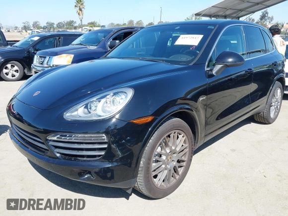 2012 Porsche Cayenne S Hybrid with VIN WP1AE2A23CLA93096, listed as a IAAI auction lot 41972843 with 79,139 mi miles. Bid and sale history available at carsss.com. Image 18.