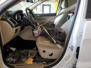 2020 Jeep Grand Cherokee Limited z VIN 1C4RJFBG2LC243295, wystawiony jako Copart lot #87415694 z przebiegiem 46 837 mil mil oraz Szkoda całkowita • Salvage title. Historia ofert i sprzedaży dostępna na DreamBid. Obrazek 7.