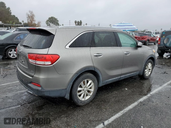 2016 Kia Sorento LX with VIN 5XYPG4A50GG067780, listed as a Copart auction lot 43648175 with 116,972 mi miles and Clean Title. Bid and sale history available at carsss.com. Image 3.