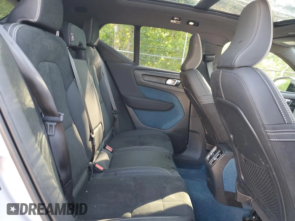 2023 Volvo XC40 Ultimate with VIN YV4ED3UM8P2946867, listed as a Copart auction lot 63029375 with 13,663 mi miles and Salvage title. Bid and sale history available at DreamBid. Image 11.