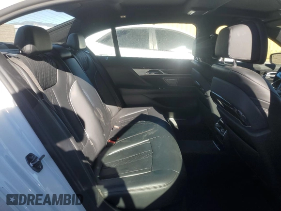 2019 BMW 7 Series 750i с VIN WBA7F0C53KGM25787, выставлен на аукционе Copart как лот 88172835 с пробегом 71 267 миль миль и Списание • Salvage title. История ставок и продаж доступна на DreamBid. Изображение 10.