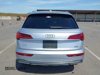 2021 Audi Q5 Premium Plus z VIN WA1BAAFY6M2130653, wystawiony jako IAAI lot #42138199 z przebiegiem 42 127 mil mil oraz . Historia ofert i sprzedaży dostępna na DreamBid. Obrazek 17.