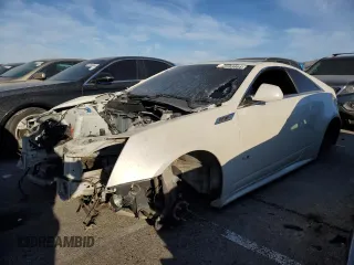 2013 Cadillac CTS-V z VIN 1G6DV1EP2D0172229, wystawiony jako Copart lot #63103464 z przebiegiem Nie podano mil oraz Szkody całkowita. Historia ofert i sprzedaży dostępna na DreamBid. Obrazek 1.
