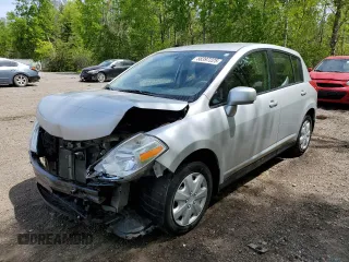 2008 Nissan Versa SL z VIN 3N1BC13E78L376077, wystawiony jako Copart lot #58397225 z przebiegiem 101 297 mil mil oraz Szkoda całkowita • Salvage title. Historia ofert i sprzedaży dostępna na DreamBid. Obrazek 1.