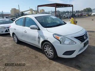2016 Nissan Versa S Plus with VIN 3N1CN7AP6GL886585, listed as a IAAI auction lot 41411441 with 128,283 mi miles. Bid and sale history available at carsss.com. Image 1.