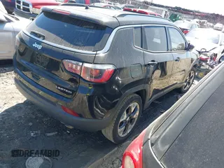 2019 Jeep Compass Limited z VIN 3C4NJCCB5KT667265, wystawiony jako IAAI lot #41805204 z przebiegiem 125 978 mil mil oraz . Historia ofert i sprzedaży dostępna na DreamBid. Obrazek 4.