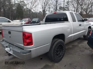 2005 Dodge Dakota SLT с VIN 1D7HE42K25S309240, выставлен на аукционе IAAI как лот 41553779 с пробегом 203 769 миль миль и . История ставок и продаж доступна на DreamBid. Изображение 4.
