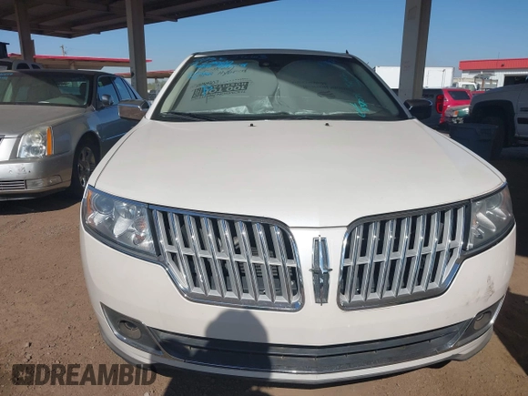 2012 Lincoln MKZ Hybrid with VIN 3LNDL2L36CR837071, listed as a IAAI auction lot 40582663 with 117,272 mi miles and . Bid and sale history available at DreamBid. Image 6.