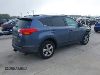 2013 Toyota RAV4 XLE with VIN 2T3RFREV7DW113833, listed as a IAAI auction lot 41545018 with 189,080 mi miles. Bid and sale history available at carsss.com. Image 4.