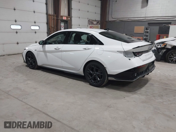 2025 Hyundai Elantra N Line z VIN KMHLR4DF6SU867998, wystawiony jako IAAI lot #41814806 z przebiegiem 4 892 mil mil oraz . Historia ofert i sprzedaży dostępna na DreamBid. Obrazek 3.