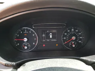 2017 Kia Sorento LX z VIN 5XYPG4A35HG297508, wystawiony jako Copart lot #56898275 z przebiegiem 137 498 mil mil oraz Szkoda całkowita • Salvage title. Historia ofert i sprzedaży dostępna na DreamBid. Obrazek 9.