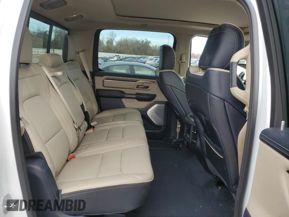 2021 Ram 1500 z VIN 0K0700710912, wystawiony jako Copart lot #78713673 z przebiegiem 41 902 mil mil oraz Czysty tytuł • Clean title. Historia ofert i sprzedaży dostępna na DreamBid. Obrazek 10.
