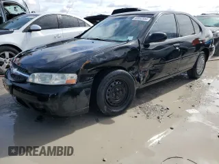 2001 Nissan Altima GXE with VIN 1N4DL01D21C116185, listed as a Copart auction lot 46992554 with 99,579 mi miles and Salvage Title. Bid and sale history available at carsss.com. Image 1.