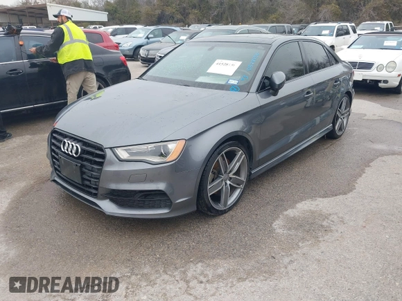 2016 Audi A3 Premium z VIN WAUA7GFF0G1029326, wystawiony jako IAAI lot #41528150 z przebiegiem 96 955 mil mil oraz . Historia ofert i sprzedaży dostępna na DreamBid. Obrazek 17.